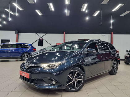 Toyota Auris 1.6 D-4D Touring Sports Executive**PANO-DA**CAMERA