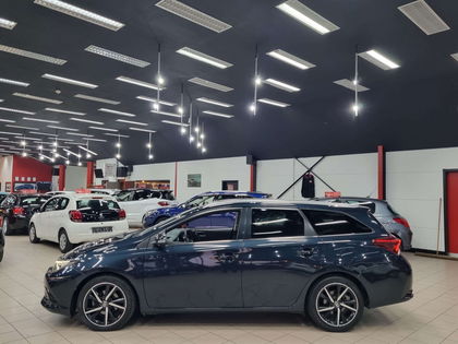 Toyota Auris 1.6 D-4D Touring Sports Executive**PANO-DA**CAMERA