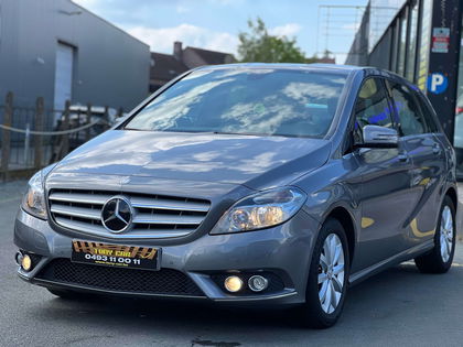 Mercedes B-Klasse 180 essence*CLIMA*BT*JANTES*LED*garantie*CAR-PASS*