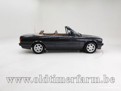 BMW Série 3 I E30 Cabriolet '91 CH8623