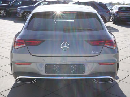 Mercedes CLA 180 SB/AMG/19"/MBUX/7G-DCT/WIDESCREEN/SPIEGELPAK/NAVI