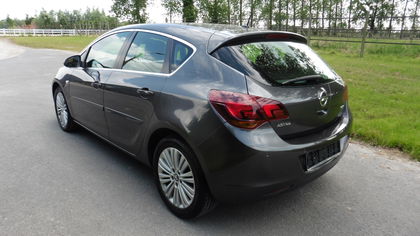 Opel Astra COSMO 17 CDTI ,Uitzonderlijk verzorgd