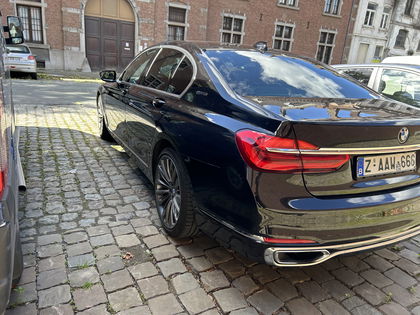 BMW 7 Series carbon