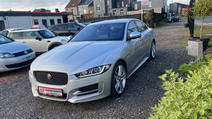 Jaguar XE