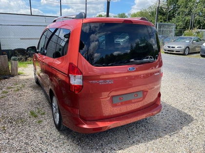 Ford Tourneo Courier 5 plaatsen * BTW wagen *