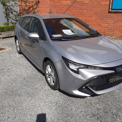 Toyota Corolla 1.8 hybrid automaat SW DYNAMIC+LED LIGHTS+GPS+CAMERA