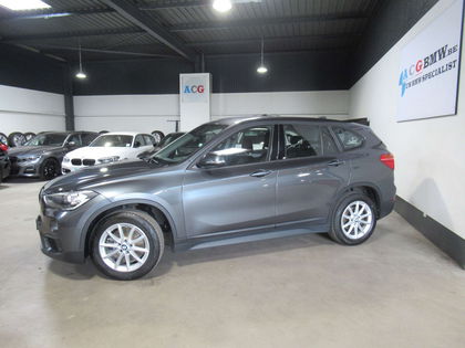 BMW X1 20i Aut Elektr Stoelen trekhaak Park Assist Activ