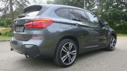 BMW X1 2.0 dAS xDrive25 "M-Pack" Pano - Head Up