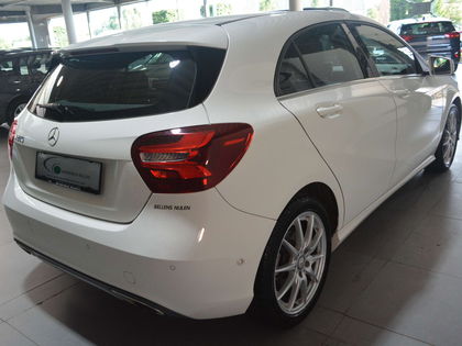 Mercedes A-Class 200 AUTOMAAT / LEDER / NAVI + CAMERA / 58.000 KM