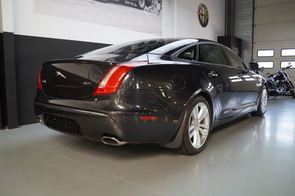 Jaguar XJ XJ-L 5.0 Low Mileage (2011)