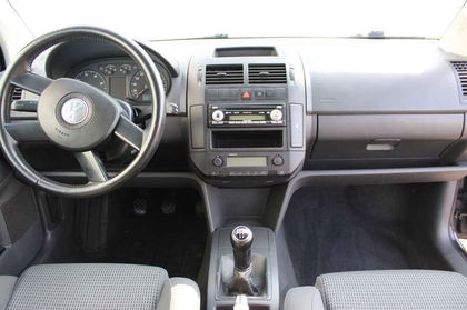 Volkswagen Polo Sedan 1.2i Airco inclusief 2 JAAR garantie!