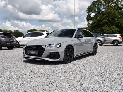 Audi RS4 2.9 TFSI / AVANT / QUATTRO / MASSAGE / LED / CAM