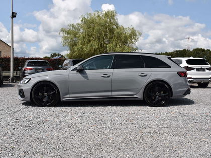 Audi RS4 2.9 TFSI / AVANT / QUATTRO / MASSAGE / LED / CAM