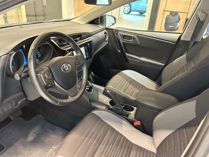 Toyota Auris Dynamic 1.8