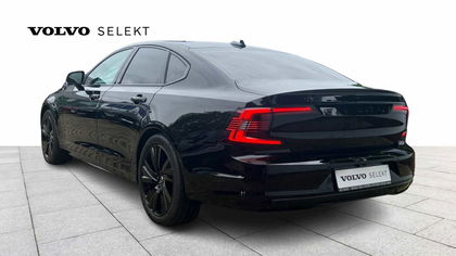 Volvo S90 Recharge Ultimate Dark, T8 AWD plug-in hybrid