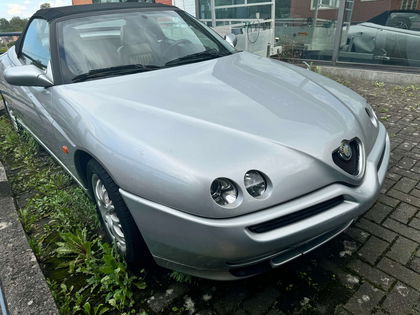 Alfa Romeo Spider 2.0 V6 TURBO