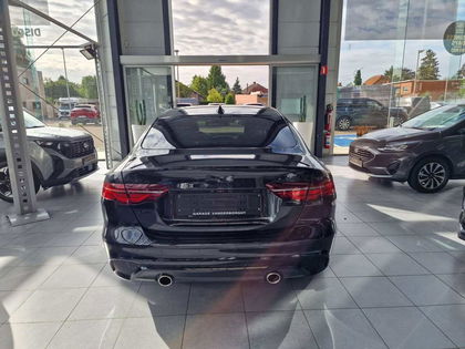 Jaguar XE R-DYNAMIC BENZINE BLACK PACK FULL OPTION