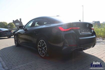 BMW i4 40 / M-SPORT / CAM / HUD / VERW ZETL / TREKHAAK