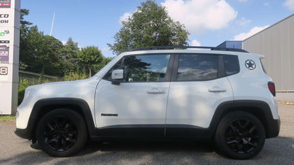 Jeep Renegade 1.3 T4 Black Star DDCT