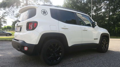 Jeep Renegade 1.3 T4 Black Star DDCT