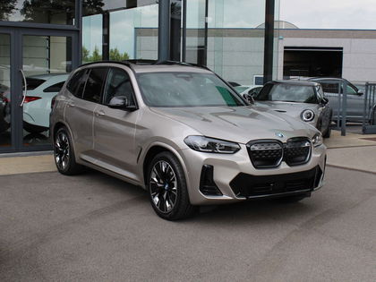 BMW X3 M iX3 Sport / PANO / H-K / KEYL / HUD / 360CAM / TRKHK