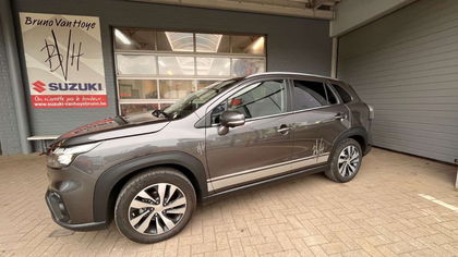 Suzuki S-CROSS 1.5 DualJet Hybrid GLX AT