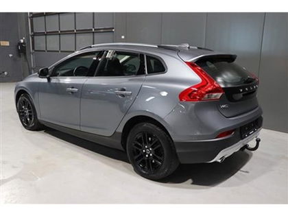 Volvo V40 Cross Country Volvo V40 MOMENTUM T3