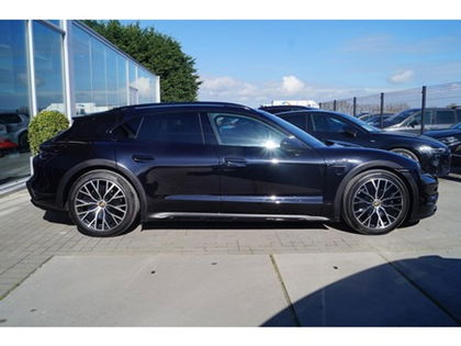 Porsche Taycan 4 Cross Turismo PANO BOSE CHRONO