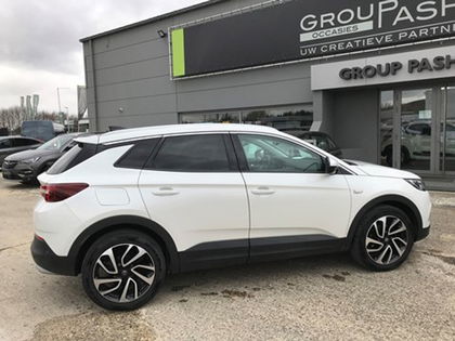 Opel Grandland X Turbo Innovation 1.2CC 130PK