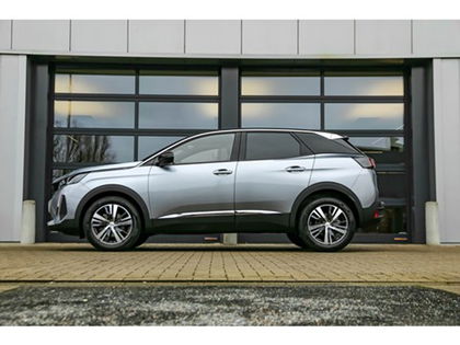 Peugeot 3008 Allure - Nieuw! - 130PK AT - Navi - Camera - Zwart Dak