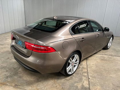 Jaguar XE 2.0 R Sport Leder Navi PDC