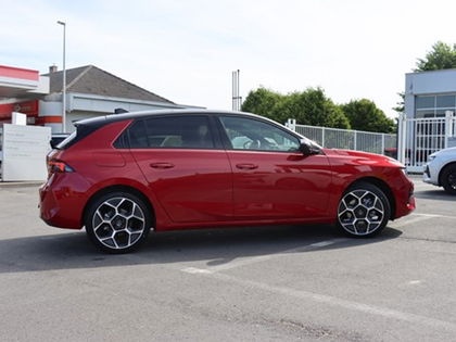 Opel Astra 5D ULTIMATE 1.2T MILD HYBRID |STOCK|DIRECT LEVERBAAR|