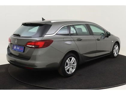 Opel Astra Sports Tourer 1774 innovation parkpitot