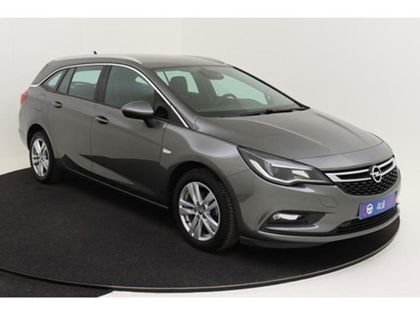 Opel Astra Sports Tourer 1774 innovation parkpitot