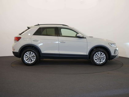 Volkswagen T-Roc Life 1.5TSI DGS|NAVBYAPP|Cam|LED|ACC|