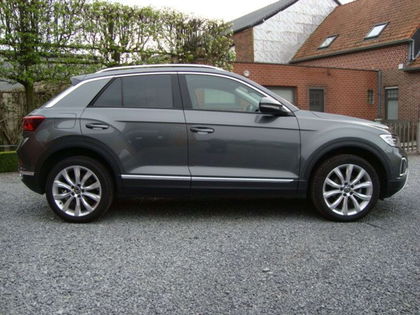 Volkswagen T-Roc 1.0 TSI Style Business Navi Pro/ Matrix/ Camera...