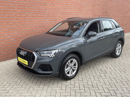 Audi Q3 45 TFSI e Attitude PHEV S-tronic Wegklapbare trekhaak Camera Dab Led Verwarmde voorstoelen Climate Control Navigatie Apple Carplay/Android Auto