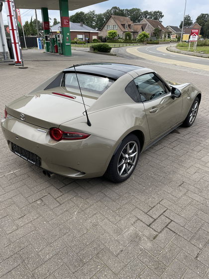 Mazda MX-5 kazari+driver assistence.